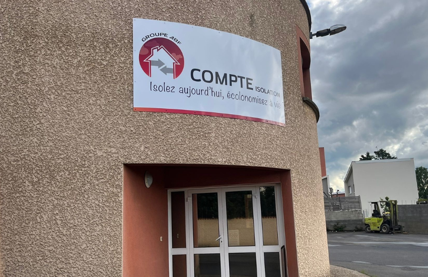 Image d'un panneau enseigne