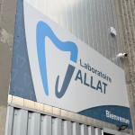 Image d'un panneau enseigne